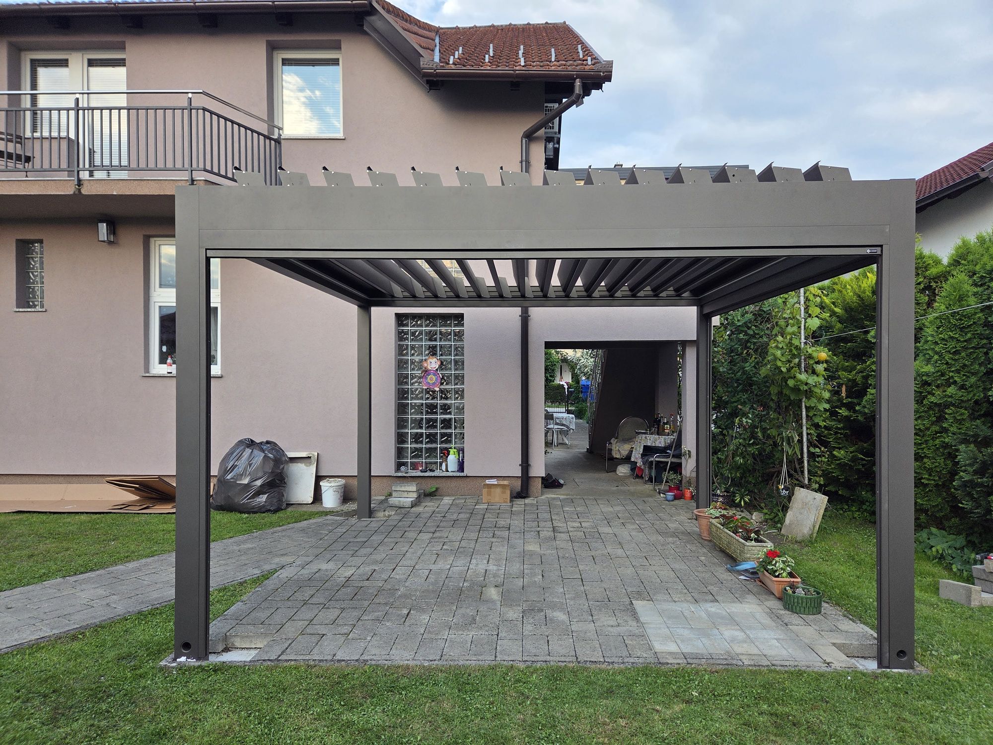 Bioklimatska pergola — Pergola Lux